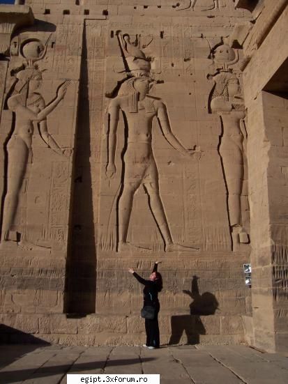 saracu de seth, de ce oare nu a vrut sa o lase pe isis si osiris? hmmm! egiptul din ziua de azi