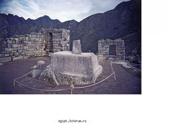 iata un altar de la machu pichu. eu asa presupun ca e un altar machu pichu