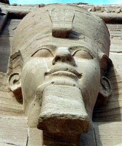 Ramses al 2lea - Cine are sa immi dea shi mie nishte informatii - Misterele Egiptului